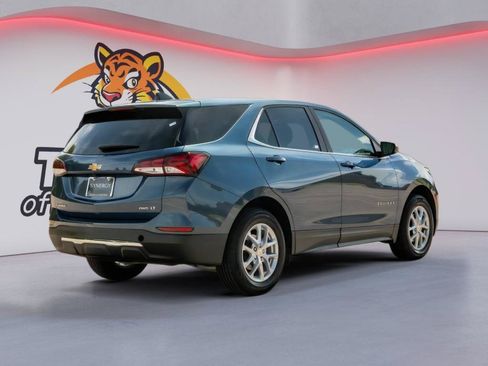 Used 2024 Chevrolet Equinox LT AWD/4WD image 5