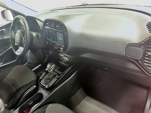 Used 2022 Kia Soul S image 31