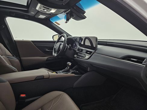 Used 2024 Lexus ES 350 Ultra Luxury w/ Accessory Package (Z1) image 14