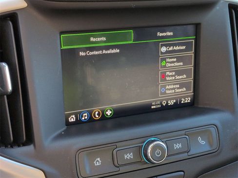 Used 2023 GMC Terrain SLE w/ Driver Convenience Package image 14