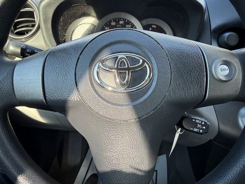 Used 2010 Toyota RAV4 2WD V6 image 11