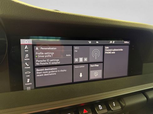 Used 2020 Porsche 911 Carrera S image 30