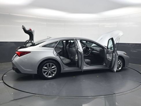 Used 2022 Toyota Avalon XLE w/ Moonroof Package FWD image 39