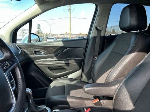 Used 2015 Buick Encore FWD image 30