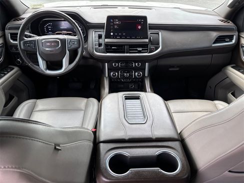 Used 2022 GMC Yukon SLT w/ SLT Premium Package image 26