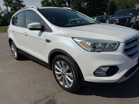 Used 2017 Ford Escape Titanium AWD/4WD image 12