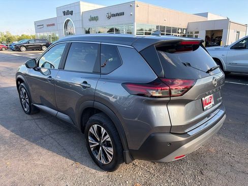 Used 2023 Nissan Rogue SV w/ SV Premium B Package AWD/4WD image 5