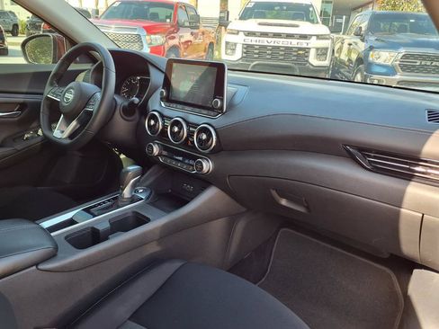 Used 2020 Nissan Sentra SV w/ Electronics Package FWD image 12
