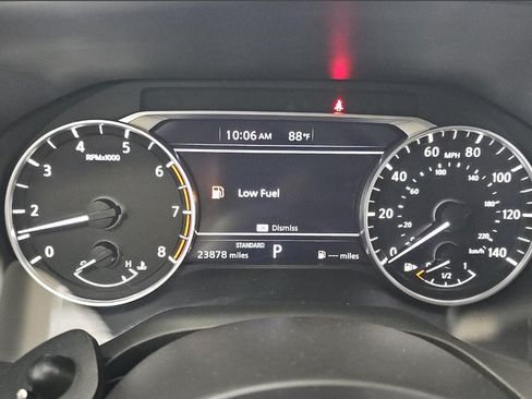 Used 2022 Nissan Rogue SV FWD image 12