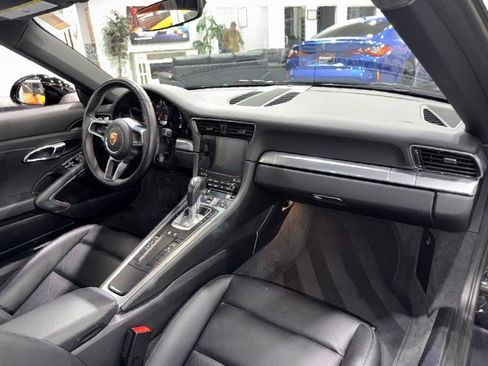 Used 2018 Porsche 911 Carrera image 64