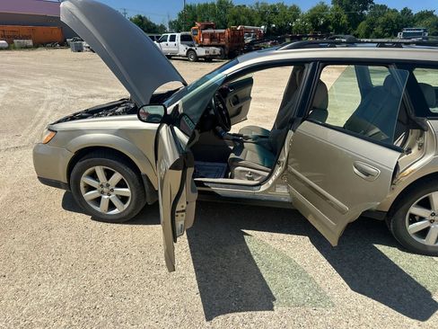 Used 2008 Subaru Outback 2.5i Limited L.L. Bean AWD/4WD image 10