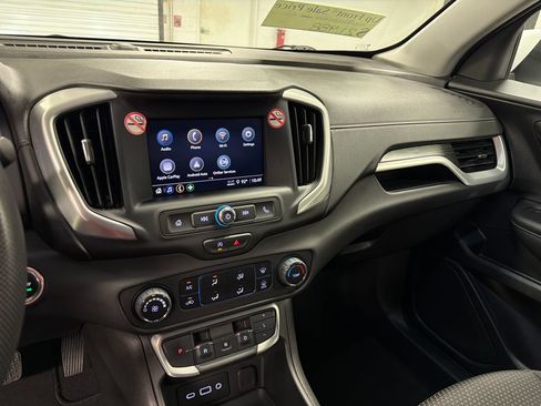 Used 2024 GMC Terrain SLE AWD/4WD image 36