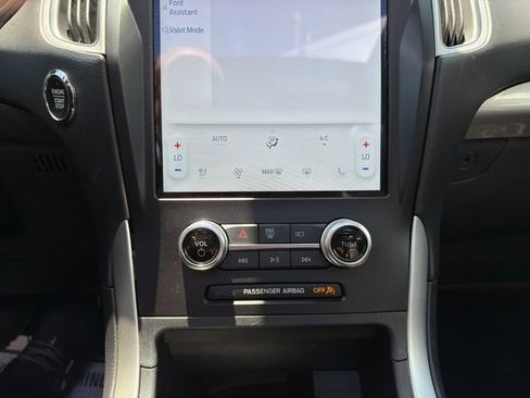 Used 2024 Ford Edge SEL w/ Convenience Package AWD/4WD image 28