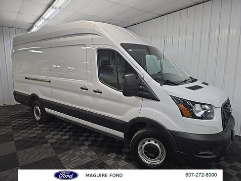Used 2025 Ford Transit 250 148 High Roof Extended w/ Load Area Protection Package RWD image 9