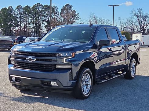 Used 2022 Chevrolet Silverado 1500 RST w/ Convenience Package II image 2