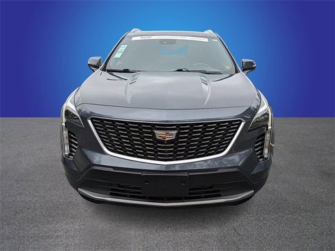 Used 2019 Cadillac XT4 Premium Luxury w/ Enhanced Visibility Package image 8