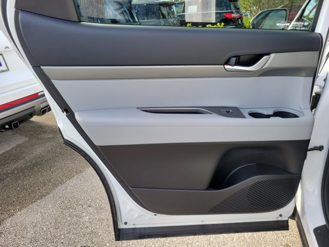Certified 2025 Hyundai Palisade SEL FWD image 11