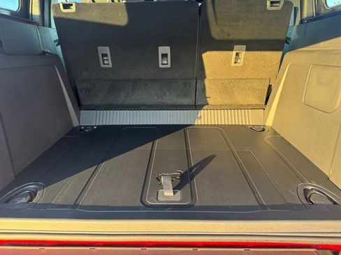 New 2026 Ford Bronco Badlands image 26