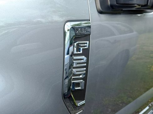 Used 2020 Ford F250 XLT w/ FX4 Off-Road Package AWD/4WD image 8