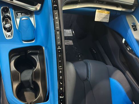 Used 2023 Chevrolet Corvette Stingray Premium Cpe w/ Z51 Performance Package RWD image 43