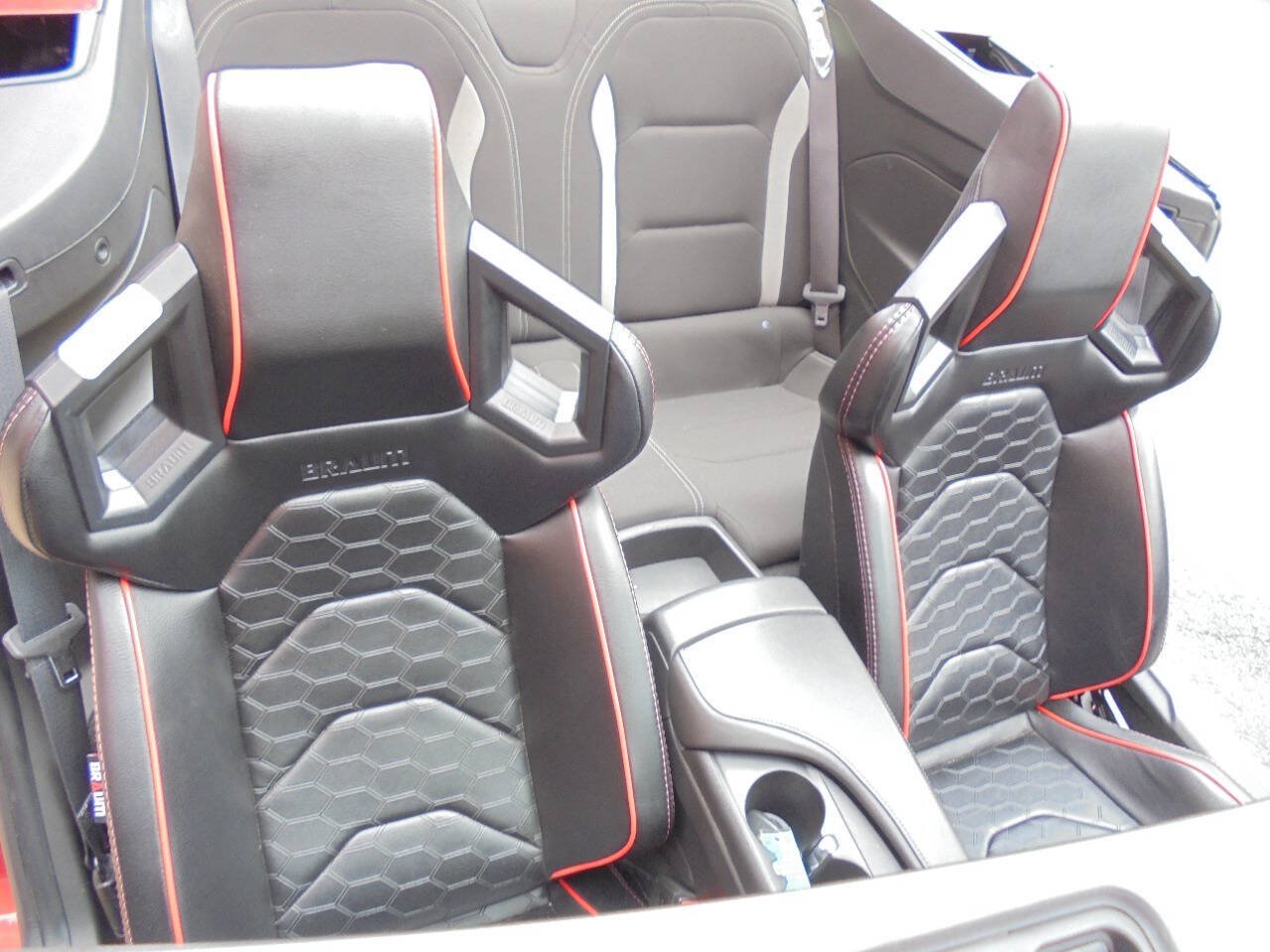 Used 2017 Chevrolet Camaro LT RWD image 12