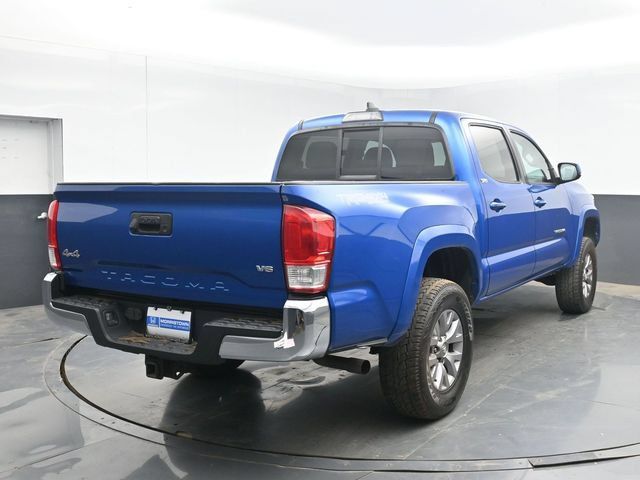 Used 2017 Toyota Tacoma SR5 w/ Tow Package AWD/4WD image 10