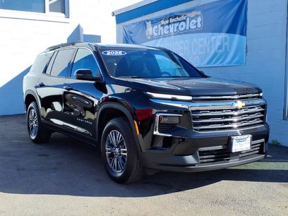 Used 2026 Chevrolet Traverse LT