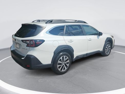 Used 2024 Subaru Outback Premium w/ Popular Package #1 AWD/4WD image 5