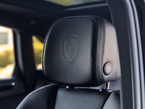 Certified 2026 Porsche Macan S AWD/4WD image 26