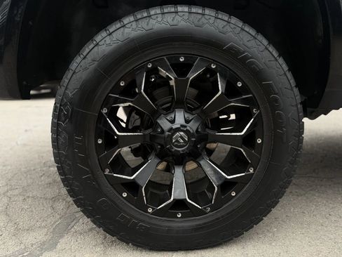 Used 2012 RAM 1500 Laramie w/ Protection Group image 36