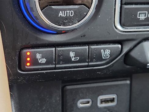 Used 2023 Chevrolet Tahoe Premier image 22