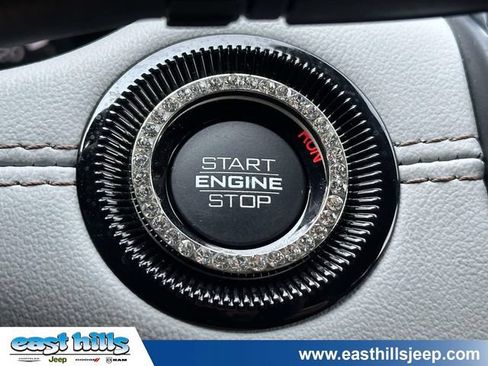 Used 2023 Jeep Compass Limited w/ Sun and Sound Group AWD/4WD image 36