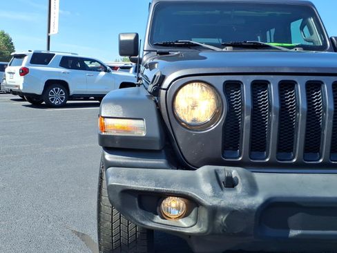Used 2019 Jeep Wrangler Unlimited Sport AWD/4WD image 10