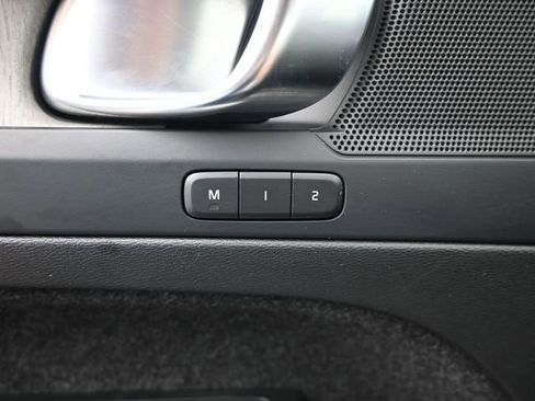 Used 2024 Volvo XC40 B5 Core AWD/4WD image 26