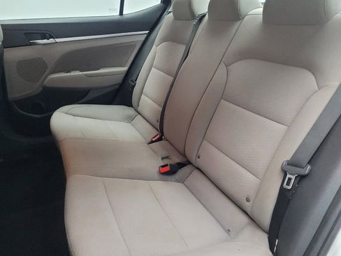 Used 2020 Hyundai Elantra SEL image 18