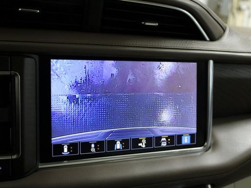 Used 2021 GMC Yukon Denali image 25