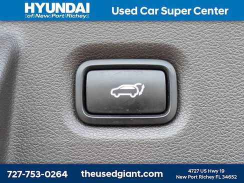 Used 2020 Hyundai Santa Fe Limited FWD image 13