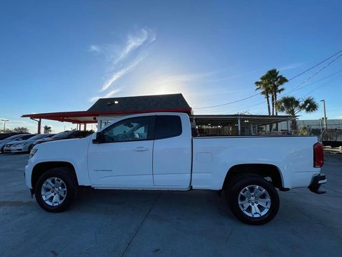 Used 2021 Chevrolet Colorado LT w/ Fleet Safety Package image 3