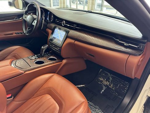 Used 2019 Maserati Quattroporte S Q4 AWD/4WD image 21