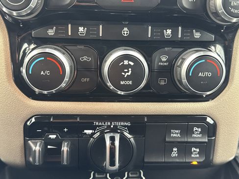 Used 2021 RAM 1500 Laramie image 34