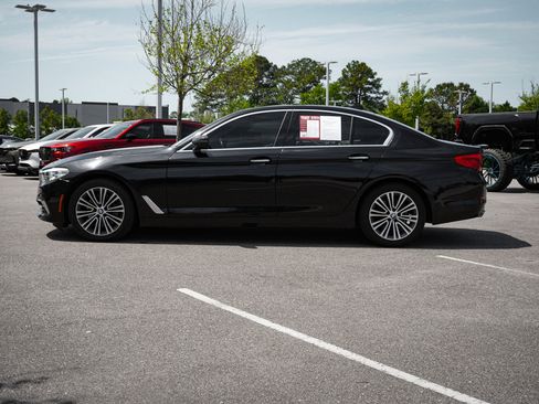 Used 2018 BMW 540i xDrive w/ Premium Package image 7
