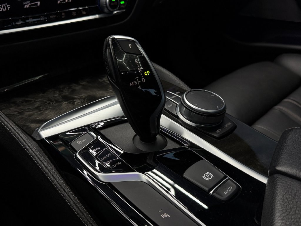 Used 2020 BMW 540i w/ M Sport Package RWD image 20