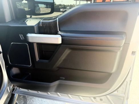 Used 2021 Ford F250 Lariat w/ Lariat Ultimate Package AWD/4WD image 39