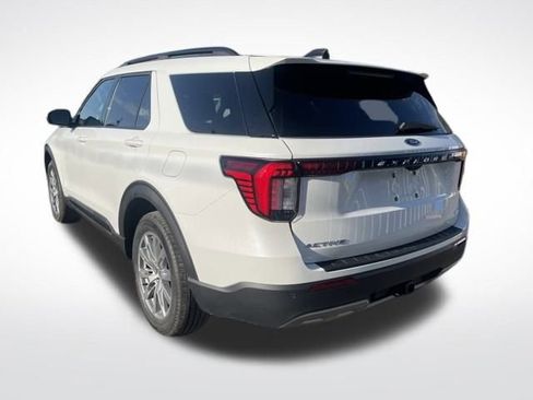 New 2026 Ford Explorer Active w/ Active Comfort Package image 3