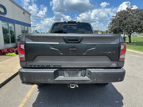 Used 2022 Nissan Titan PRO-4X AWD/4WD image 5