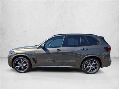 New 2026 BMW X5 xDrive50e w/ M Sport Package AWD/4WD image 5
