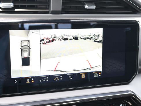 Used 2024 GMC Sierra 1500 AT4X AWD/4WD image 19