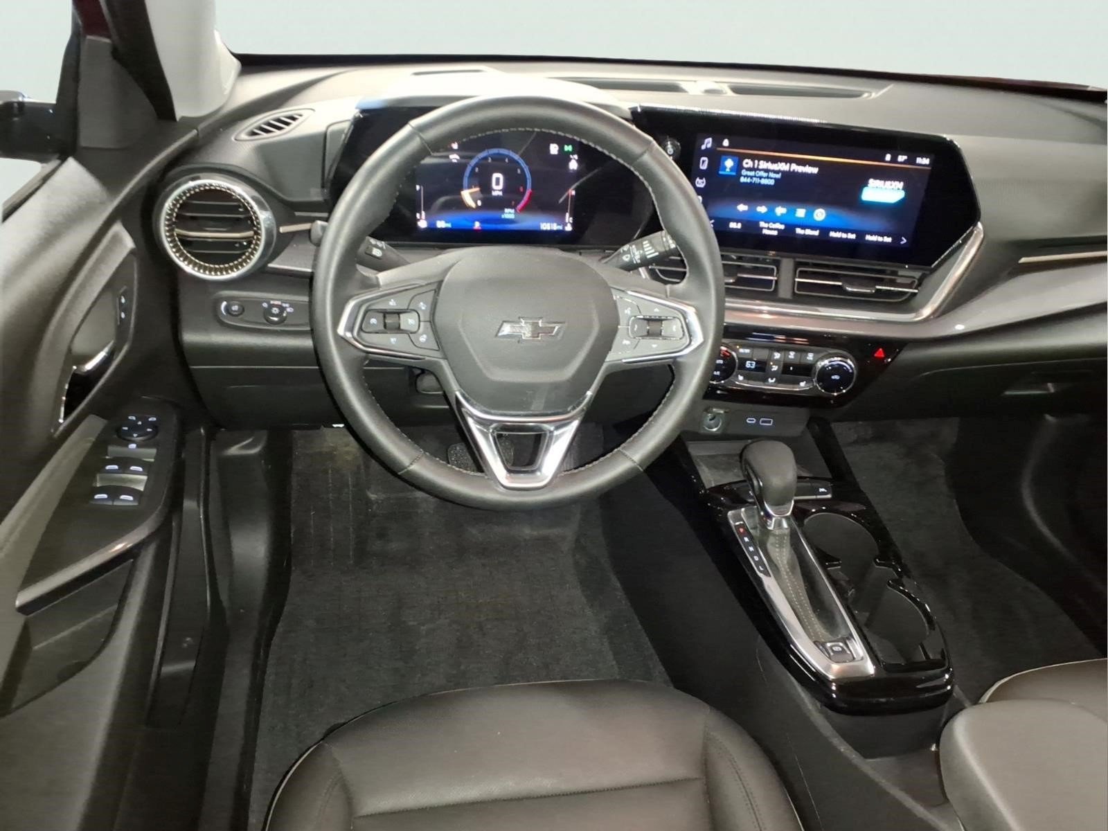 Used 2024 Chevrolet Trax ACTIV w/ Sunroof Package FWD image 7