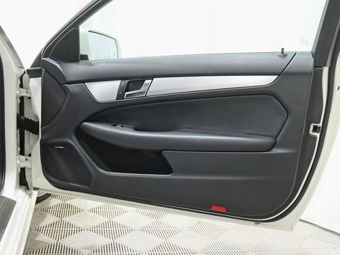 Used 2012 Mercedes-Benz C 63 AMG Coupe image 31