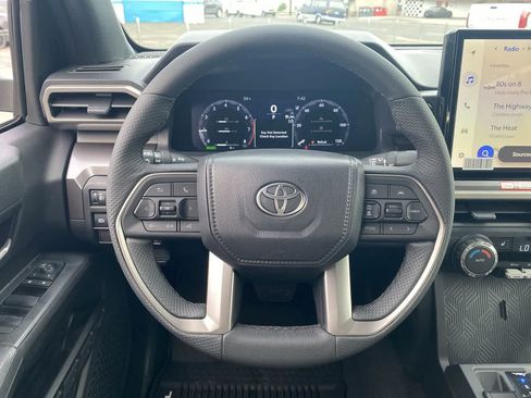 New 2026 Toyota Tacoma TRD Off-Road AWD/4WD image 14